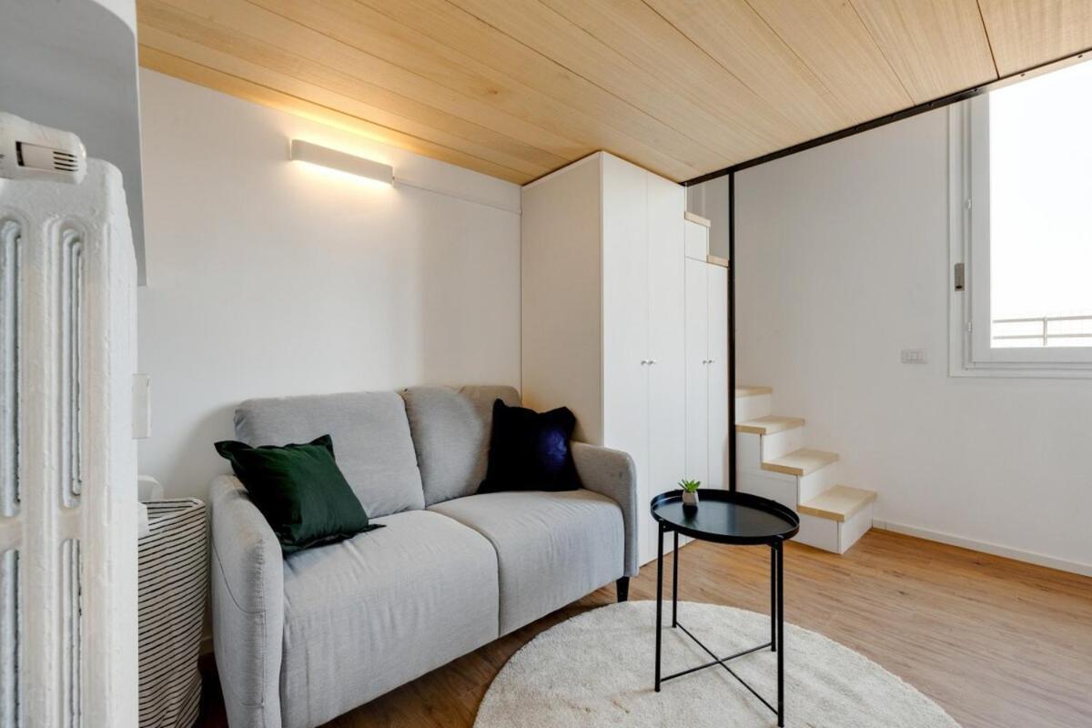 Homeby, Cozy Penthouse Apartment 밀라노 외부 사진