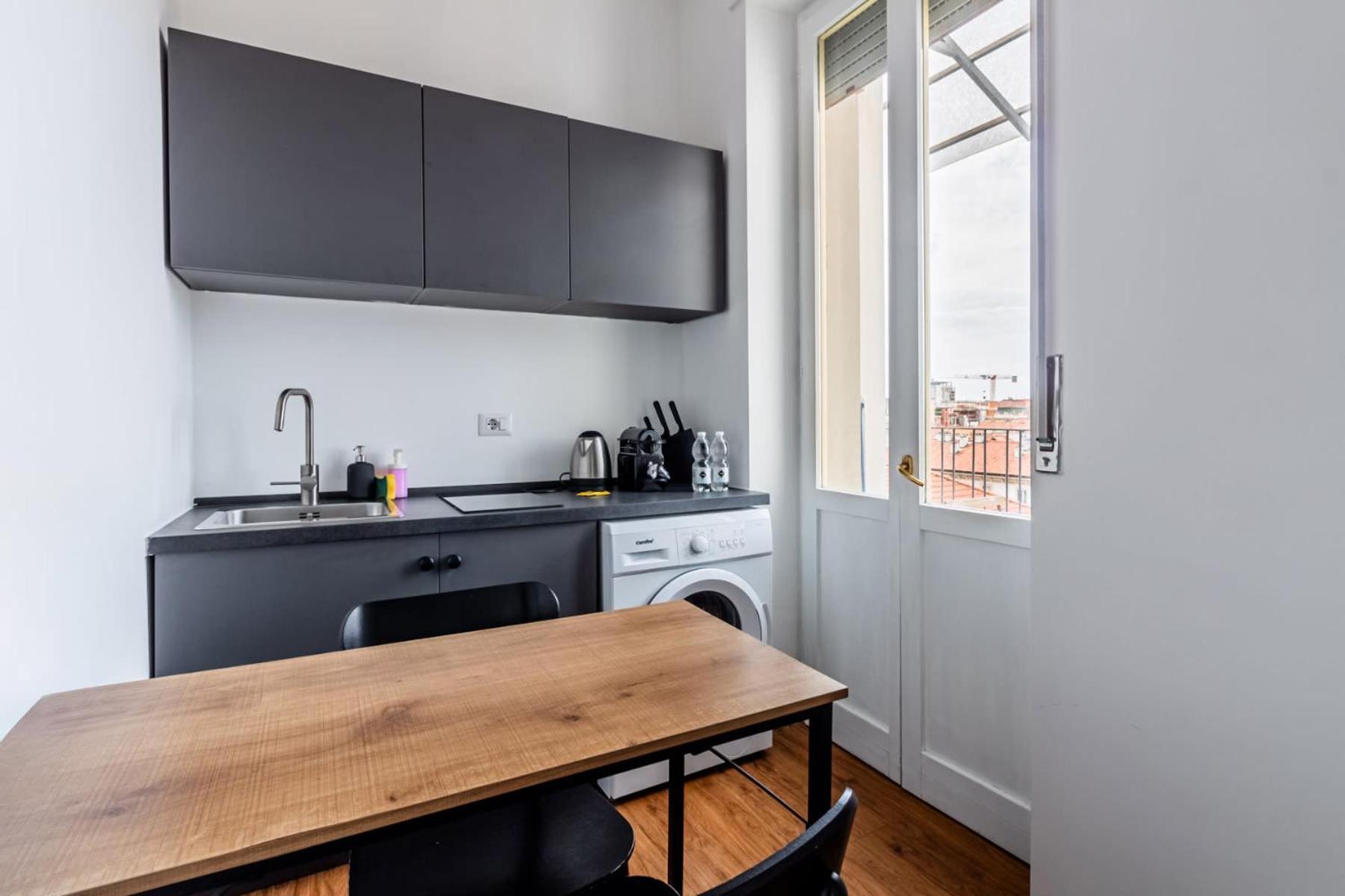 Homeby, Cozy Penthouse Apartment 밀라노 외부 사진